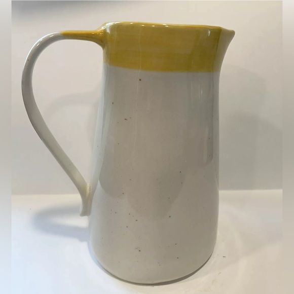 Young’s Inc Ceramic Bee Water Pitcher Cream Yellow With Brown Flecks 8.5”x7.5” - Picture 2 of 8